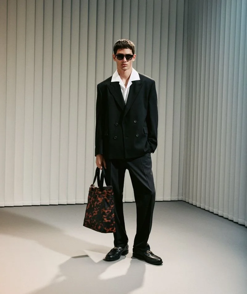 LUKA TESIC @ HUGO RED SS&rsquo;26 LOOKBOOK BY WILLIAM ARCAND 🔥

@luka_tesic @hugo_official @williamarcandd @jody_cuberli @kenny._campbell