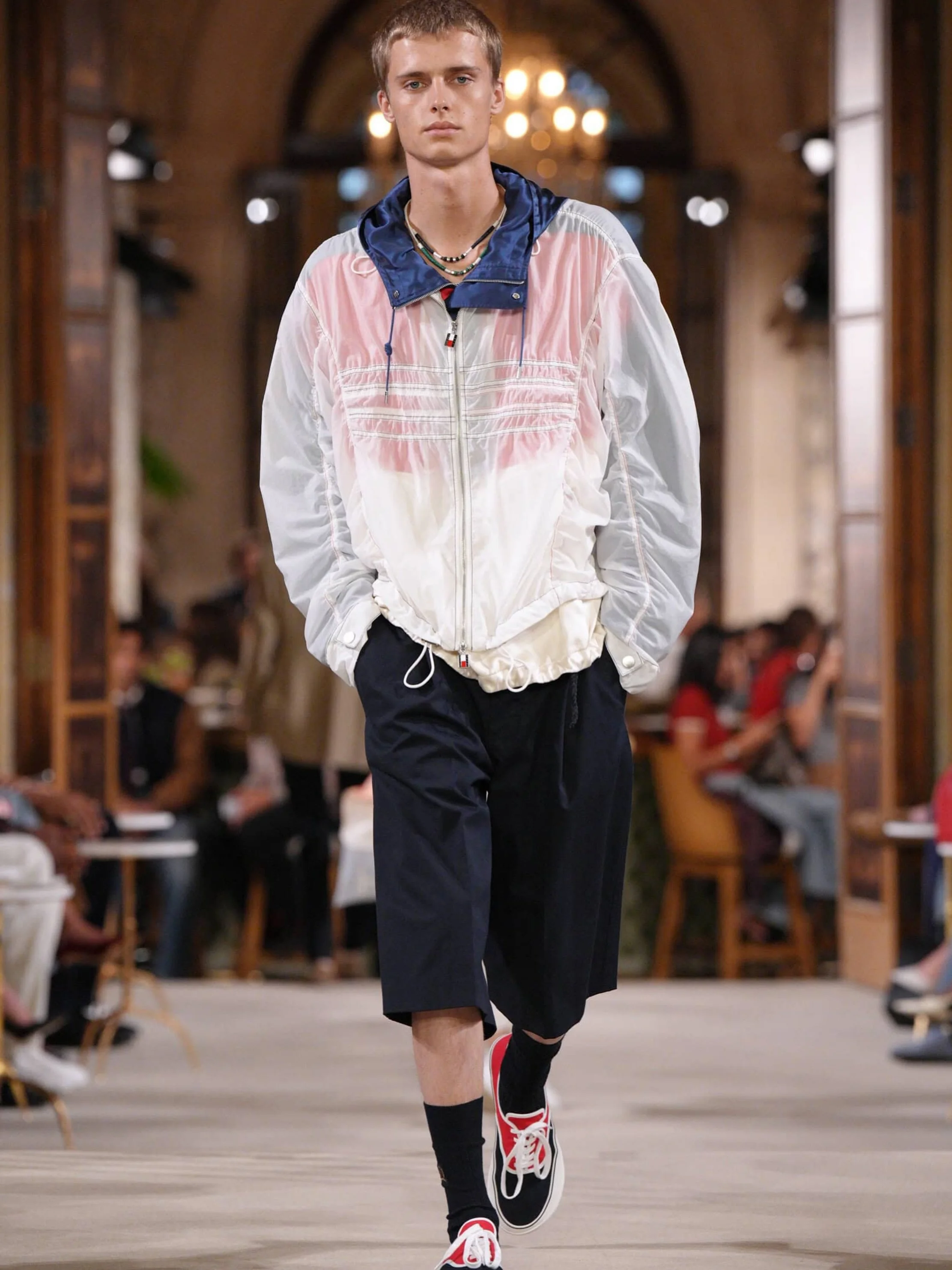 ELIAS MONSTREY @ TOMMY HILFIGER IN NYC TODAY &hearts;️ 🇺🇸

@eliasmonstrey @tommyhilfiger @emperor.lee @bronsonv @edskimstagram @guidopalau @diane.kendal