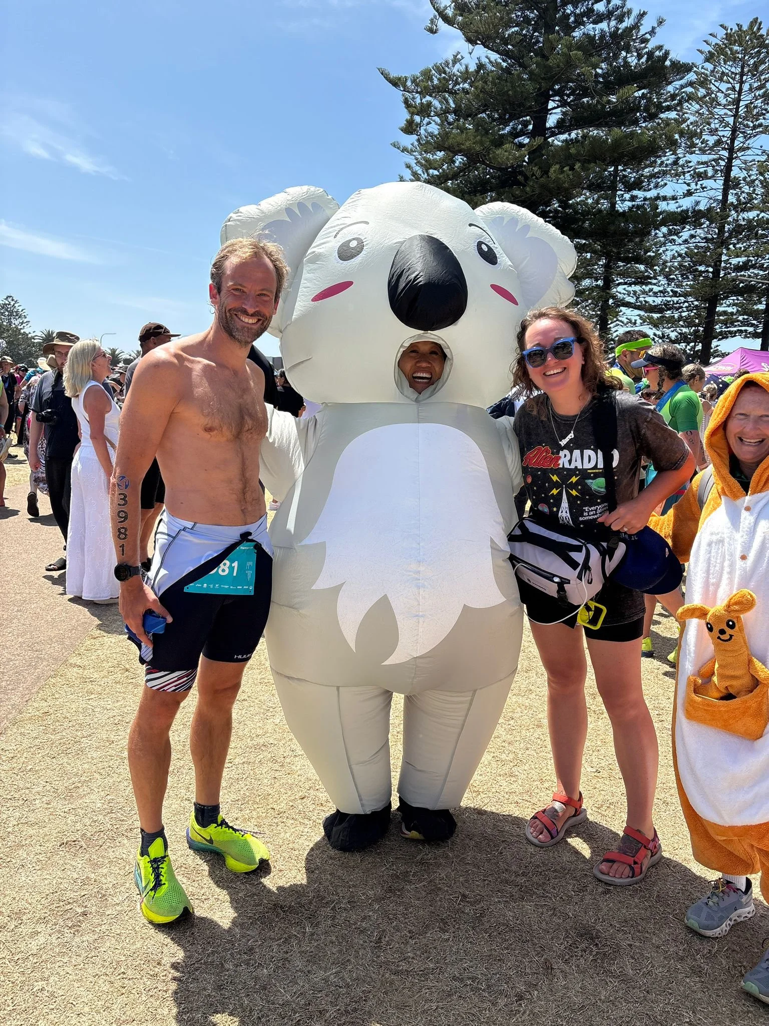 Jon and Mich and Koala.jpg