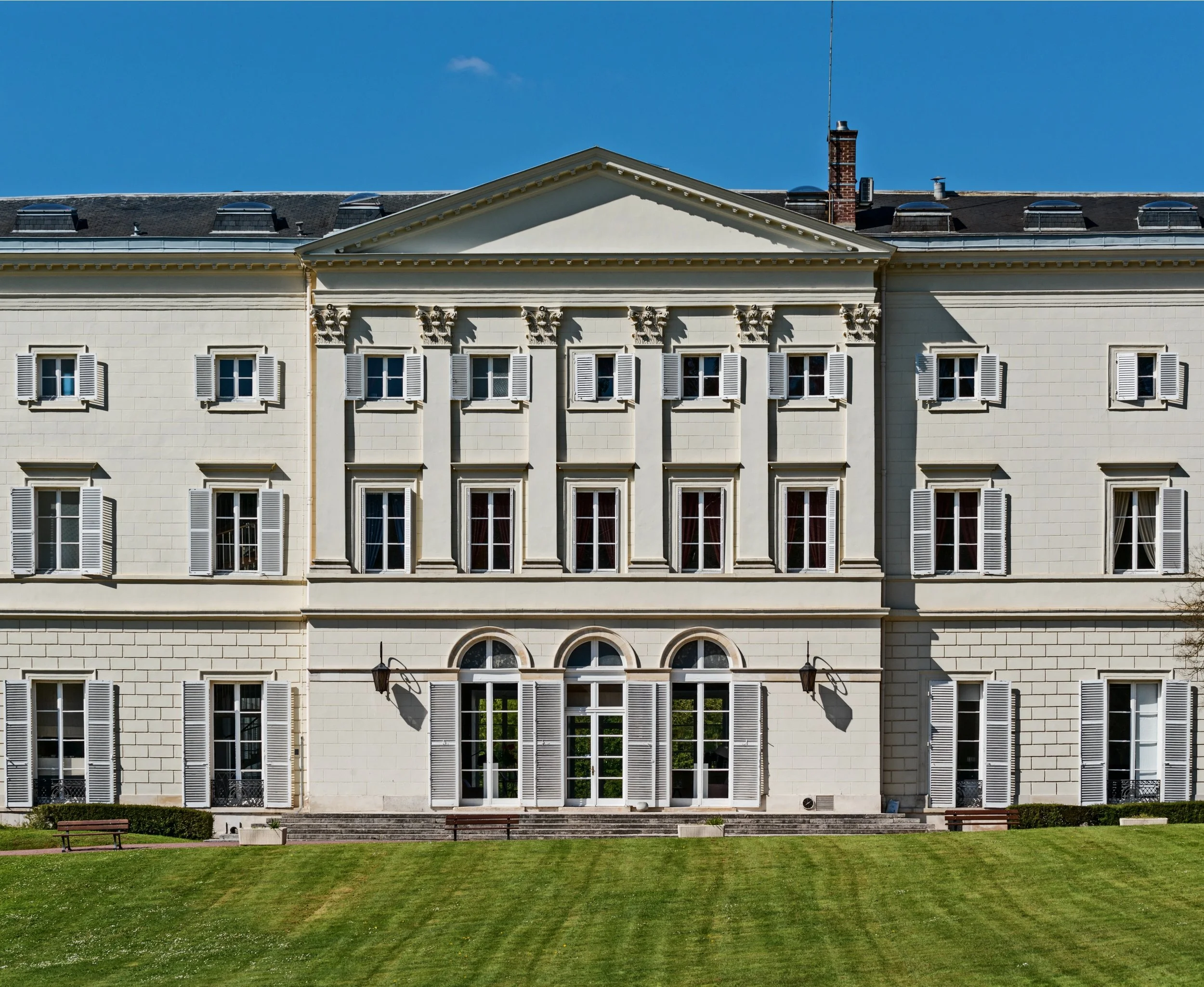 HEC-MBA.jpg