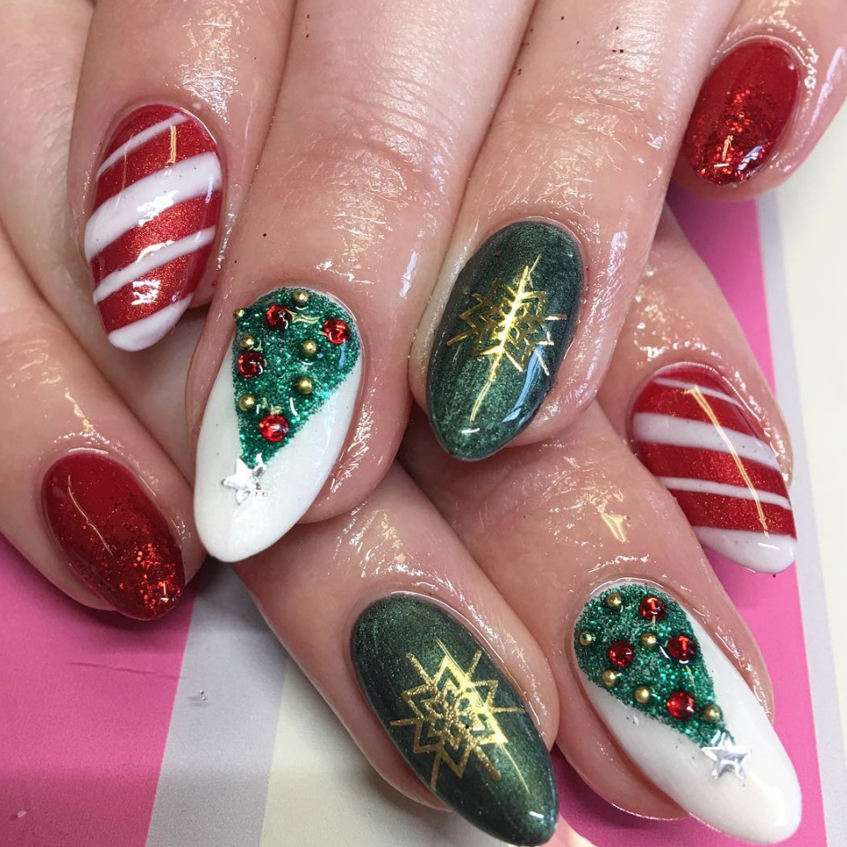 Swoon Nails 1.png