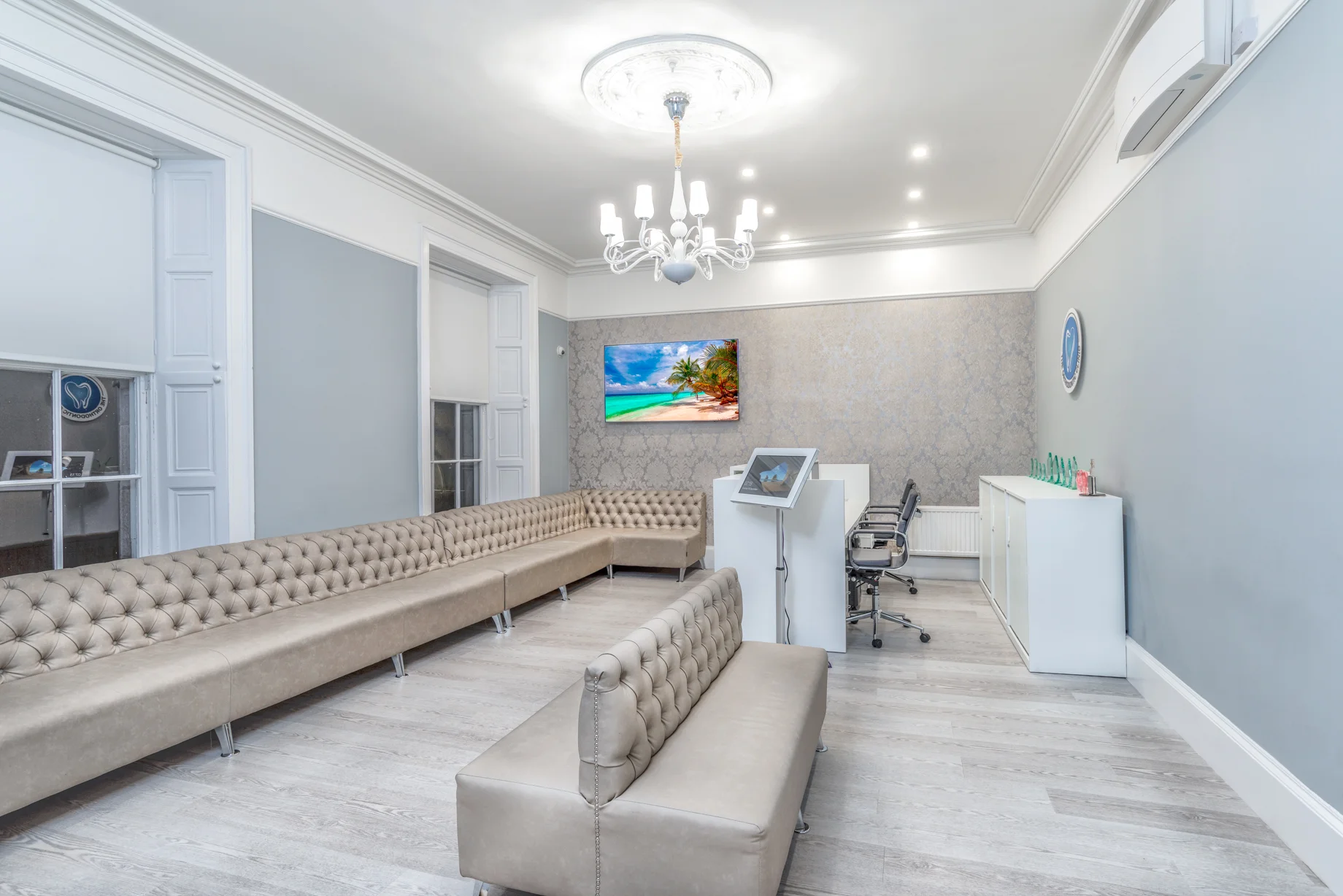 The Orthodontic Clinic_NHastiePhoto_12.18-6-1 (2) Waiting Room.jpg