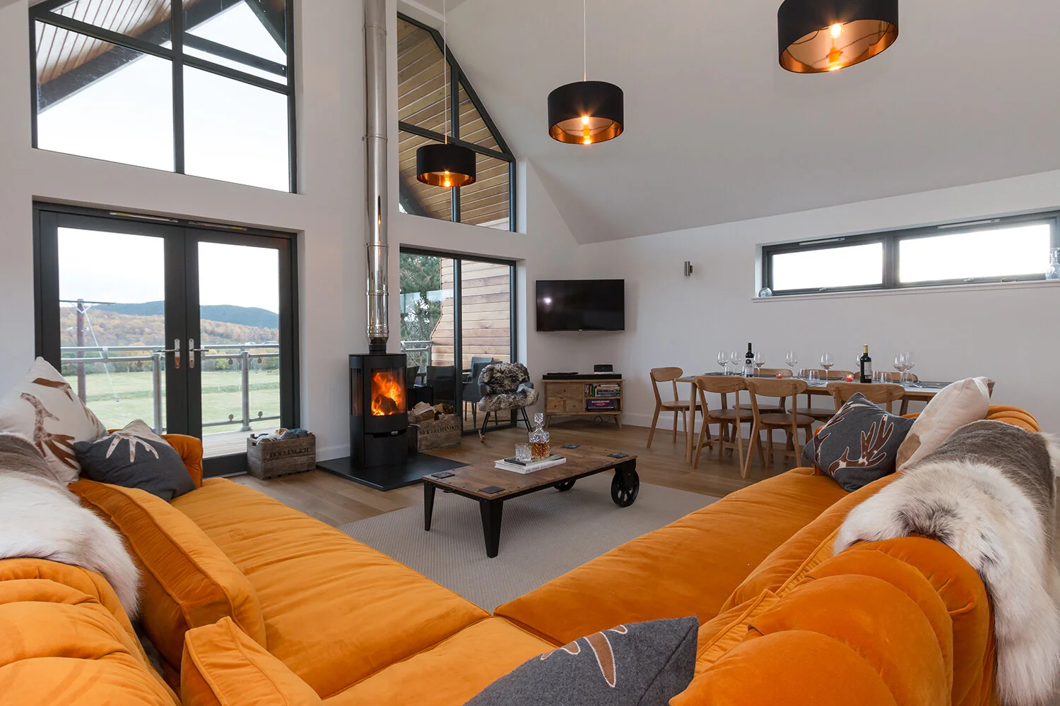 8309171-interior23.jpg