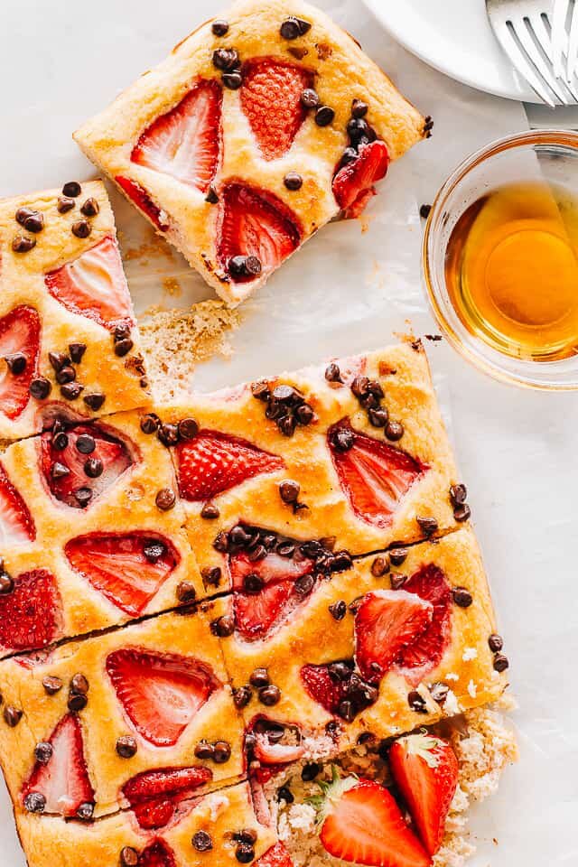 SHEET PAN PANCAKES WITH FRUIT