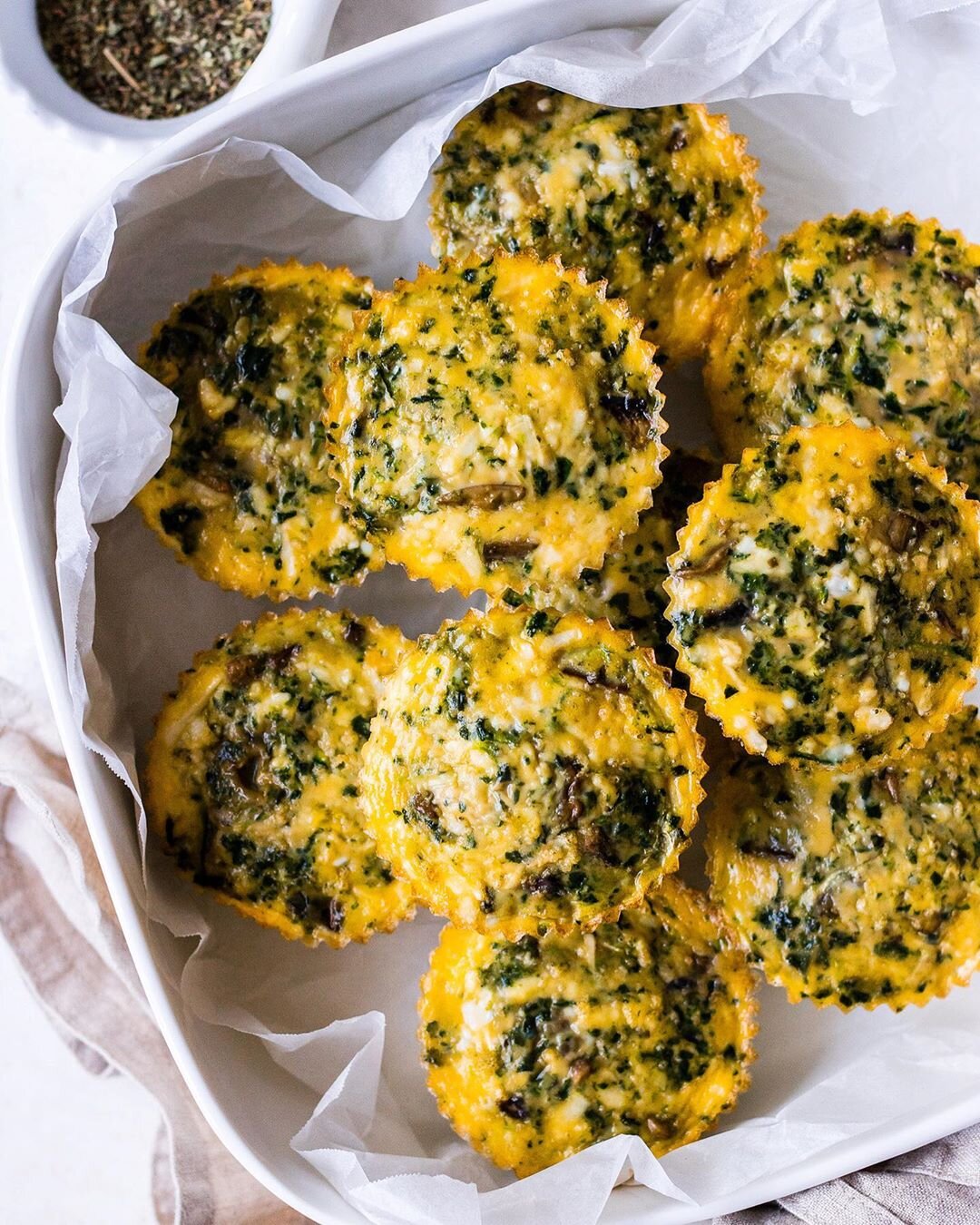 SPINACH, MUSHROOM, AND HALLOUMI EGG MUFFINS 