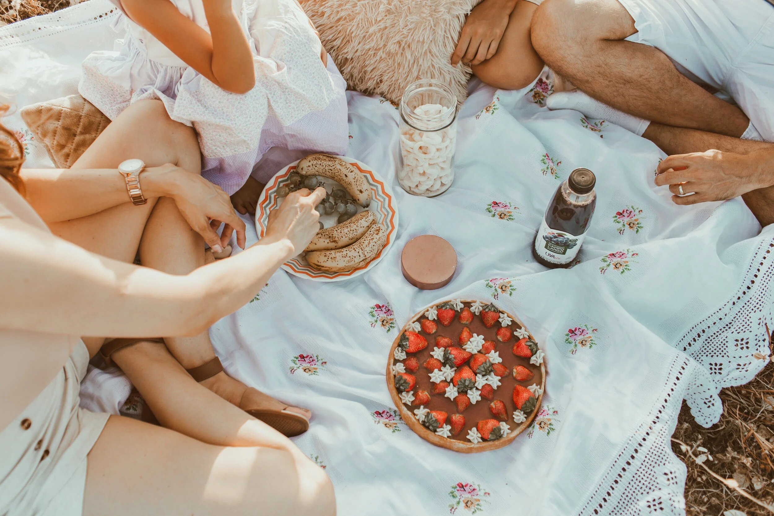 Let's take this outside: Nine tips for hosting the perfect picnic