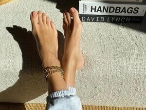 Pedis at the ready: How to create sandal-worthy toes at home