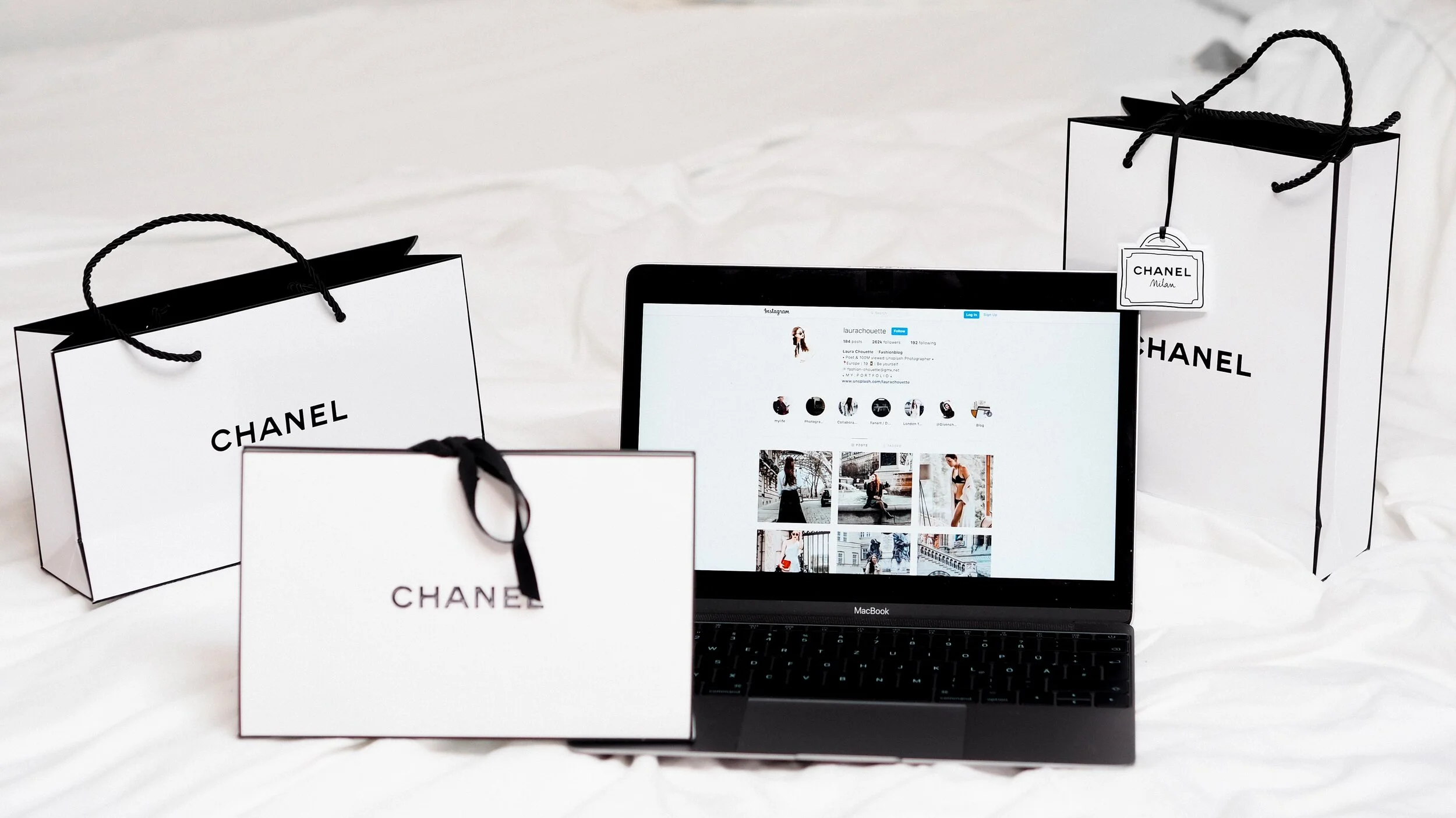 How to shop the sales like a pro (and with zero purchase regret) this season