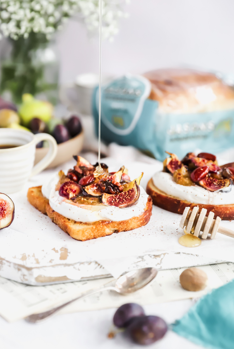Back to Bed with this Fruity Weekend Brunch