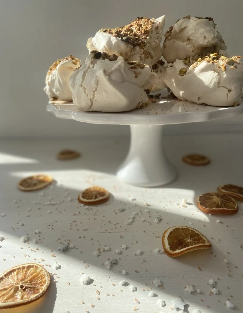 Wintry Meringues