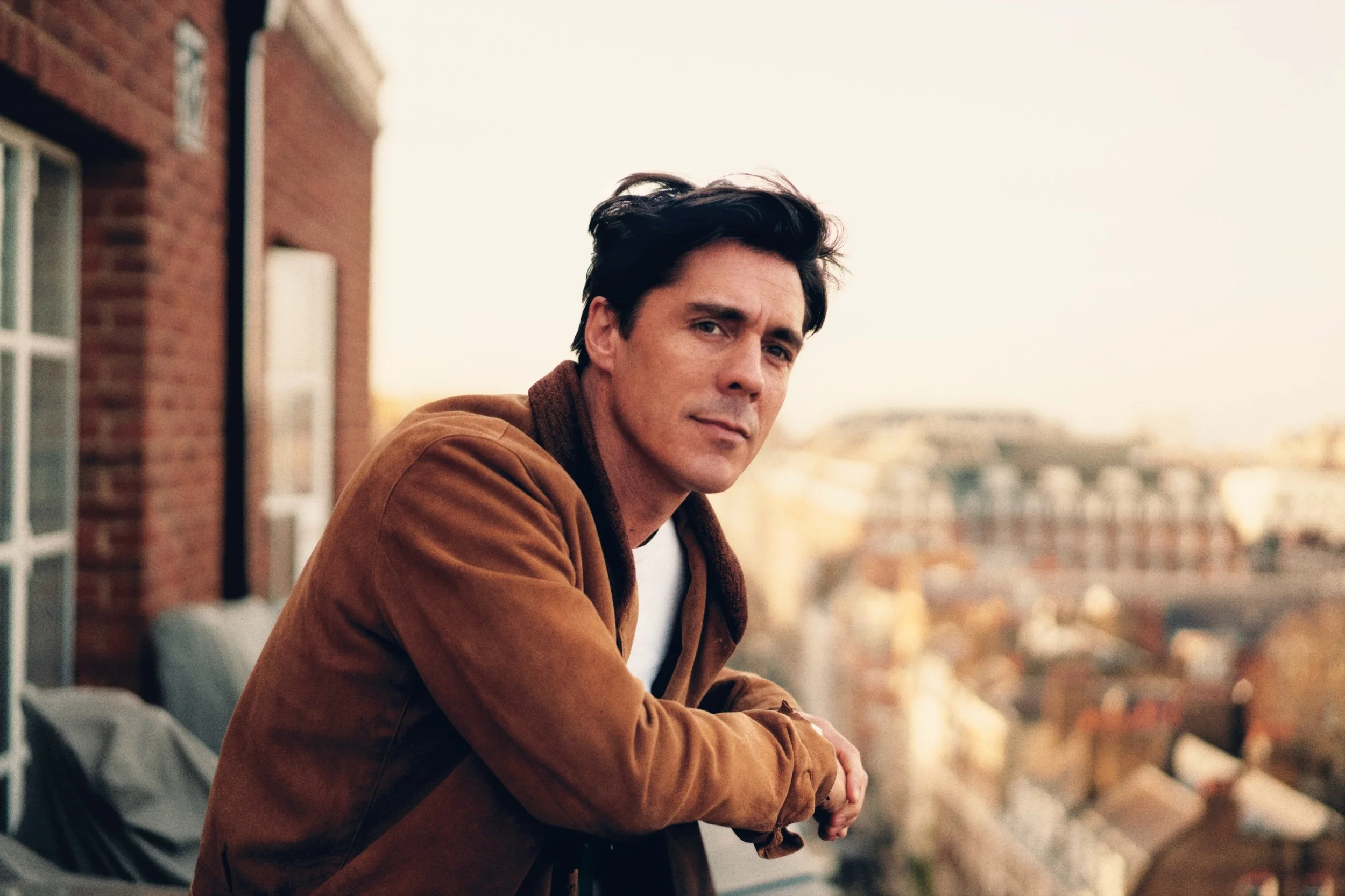 London’s Star Acupuncturist Ross J. Barr Brings His Healing Touch to Edinburgh