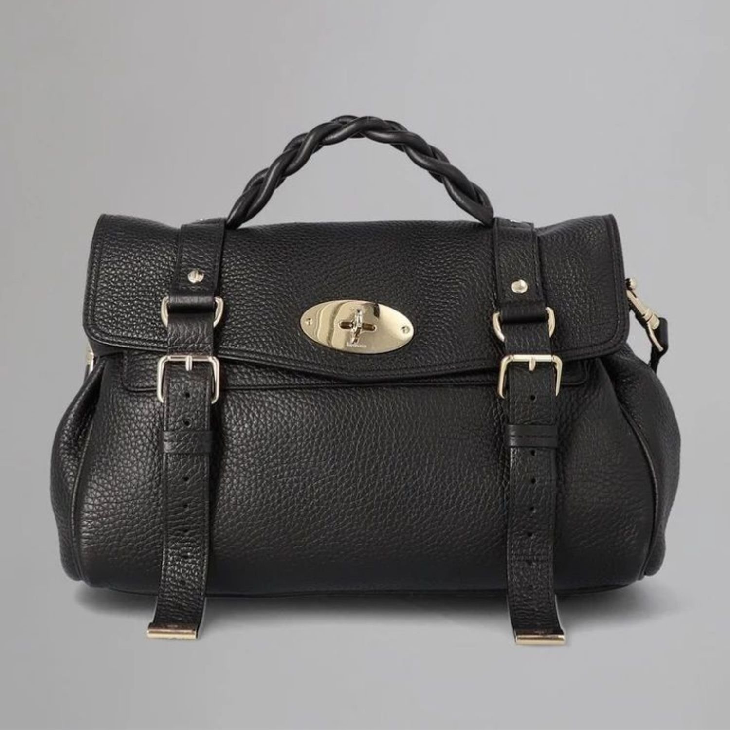 Bag It Up: The It Bag is Back