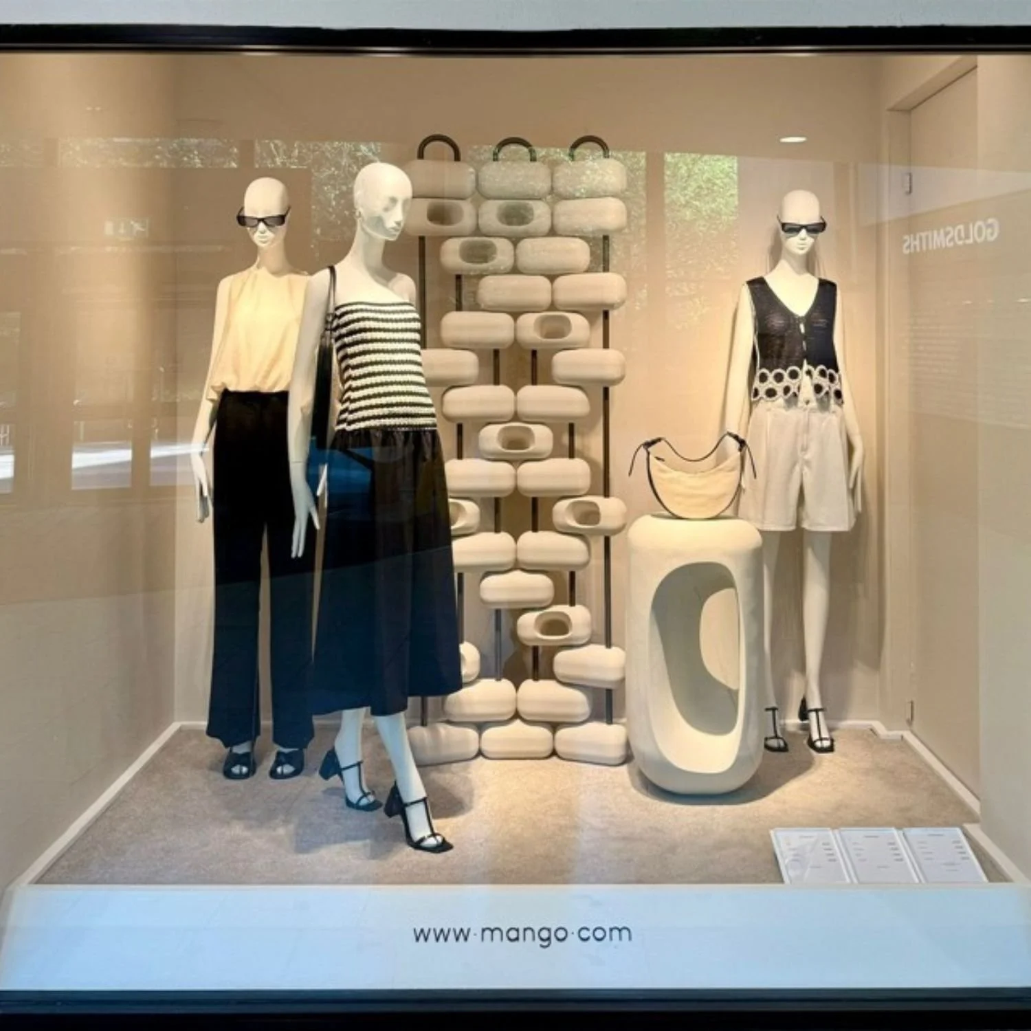 new-mango-store-dundee (1).jpg