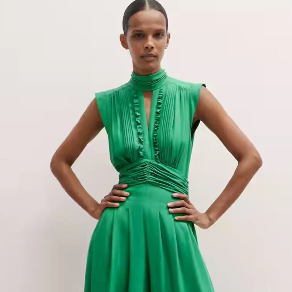 Cracking the Dress Code