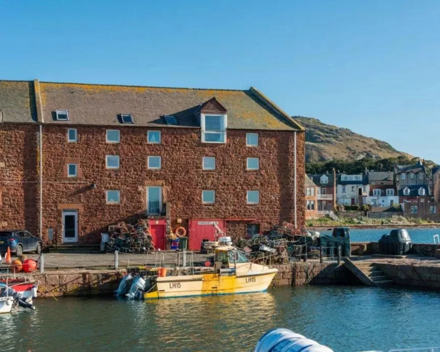 best-houses-for-sale-in-scotland-with-a-sea-view-north-berwick (5).jpg