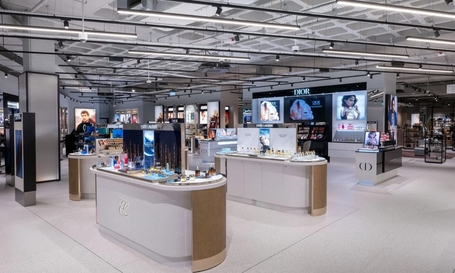 FRASERS Dundee Opens its Doors: A New Era of Style and Beauty Under One ...