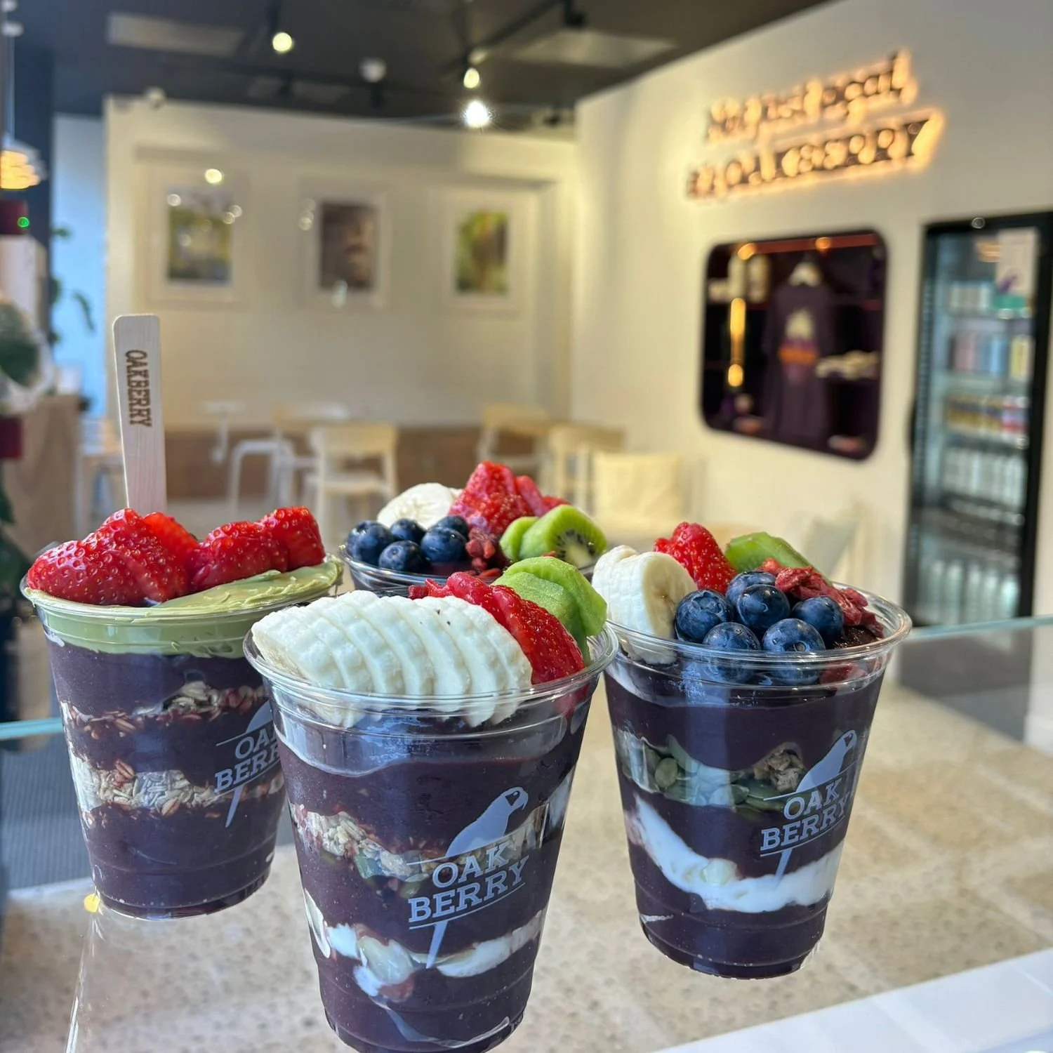 A Freezing Edinburgh Morning, an Açaí Reset: Inside Oakberry’s Fresh, Fast Energy Fix
