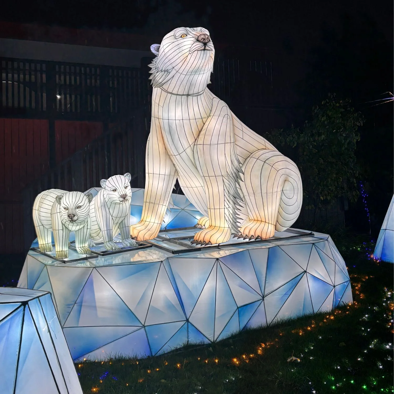 edinburgh-zoo-lanterns-2025 (3).jpg