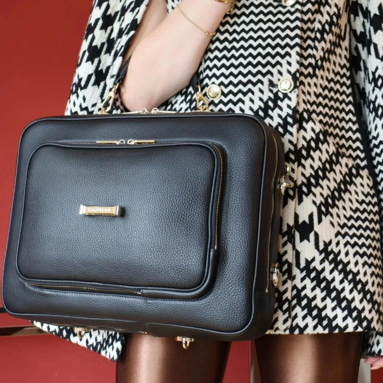  Meet LIAVELLA, The Modern Luxury Label Redefining Functional Design For Women Who Carry It All