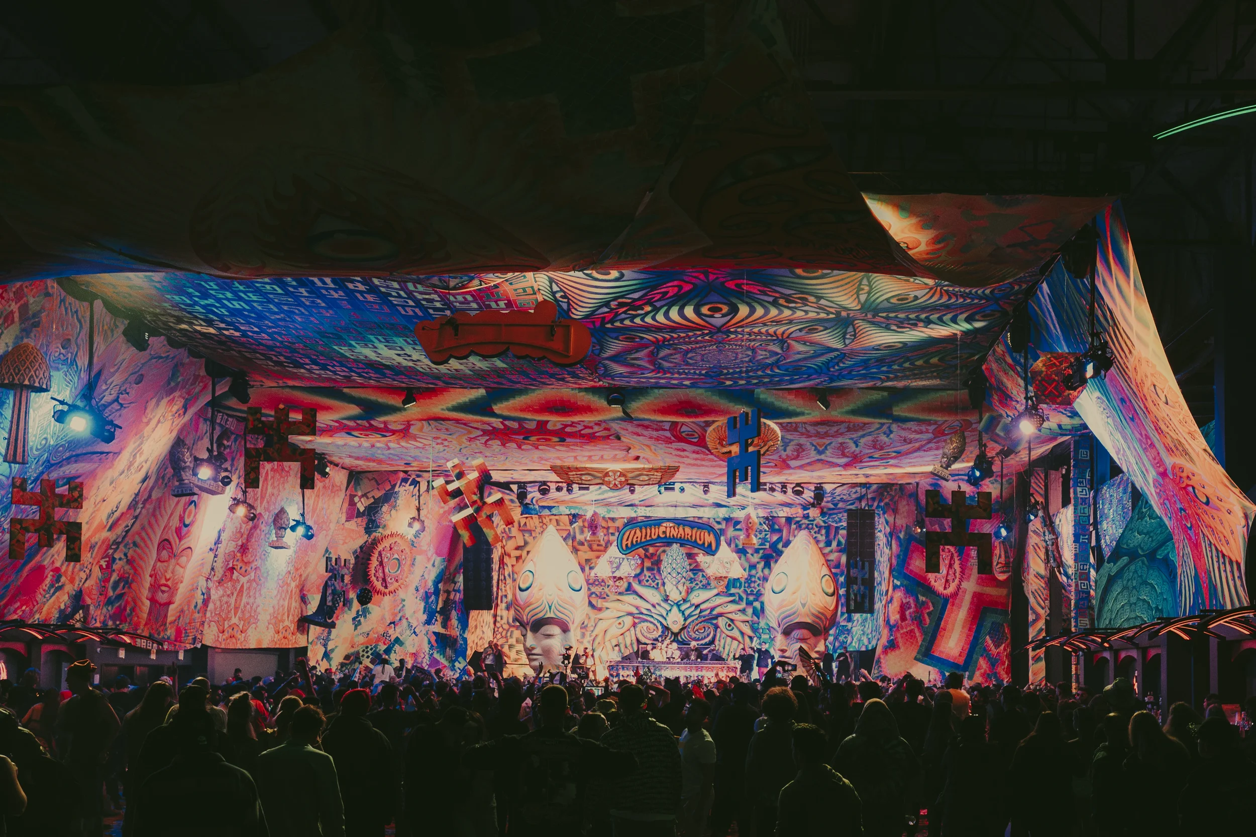 20241129_Elrow_071.webp
