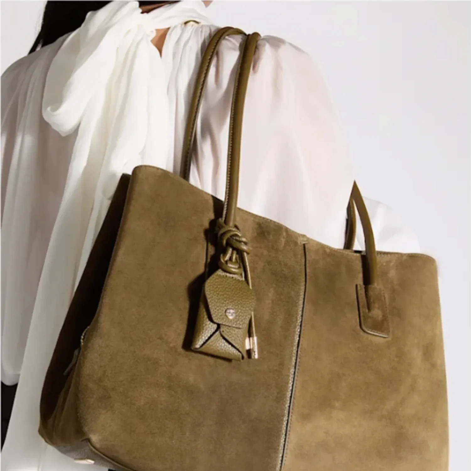 The 6 Autumn Accessory Trends Worth Knowing Now