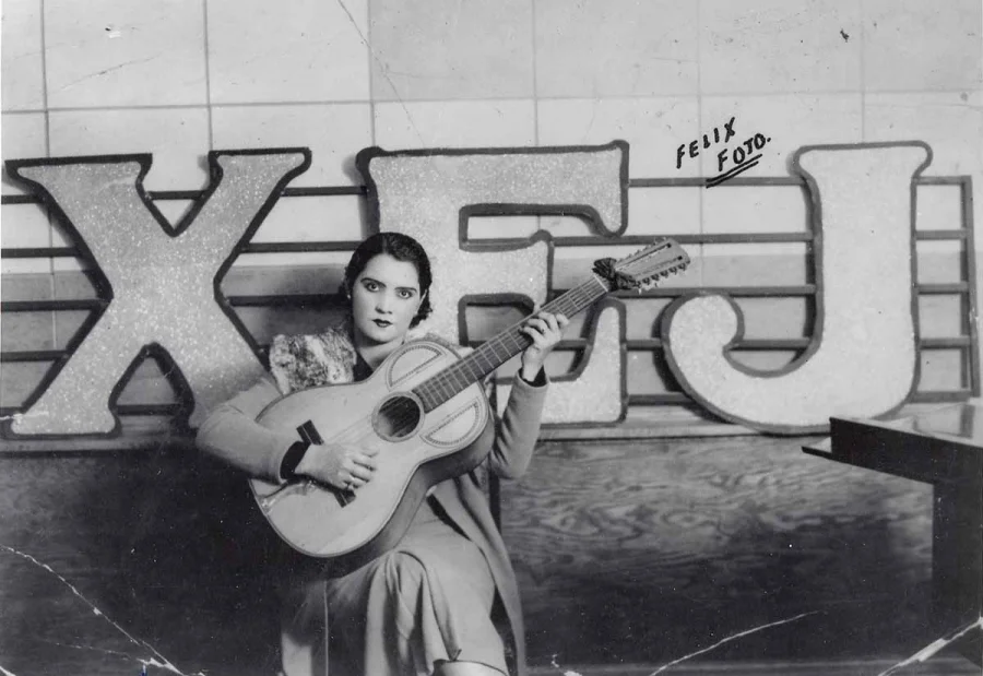 LYDIA MENDOZA