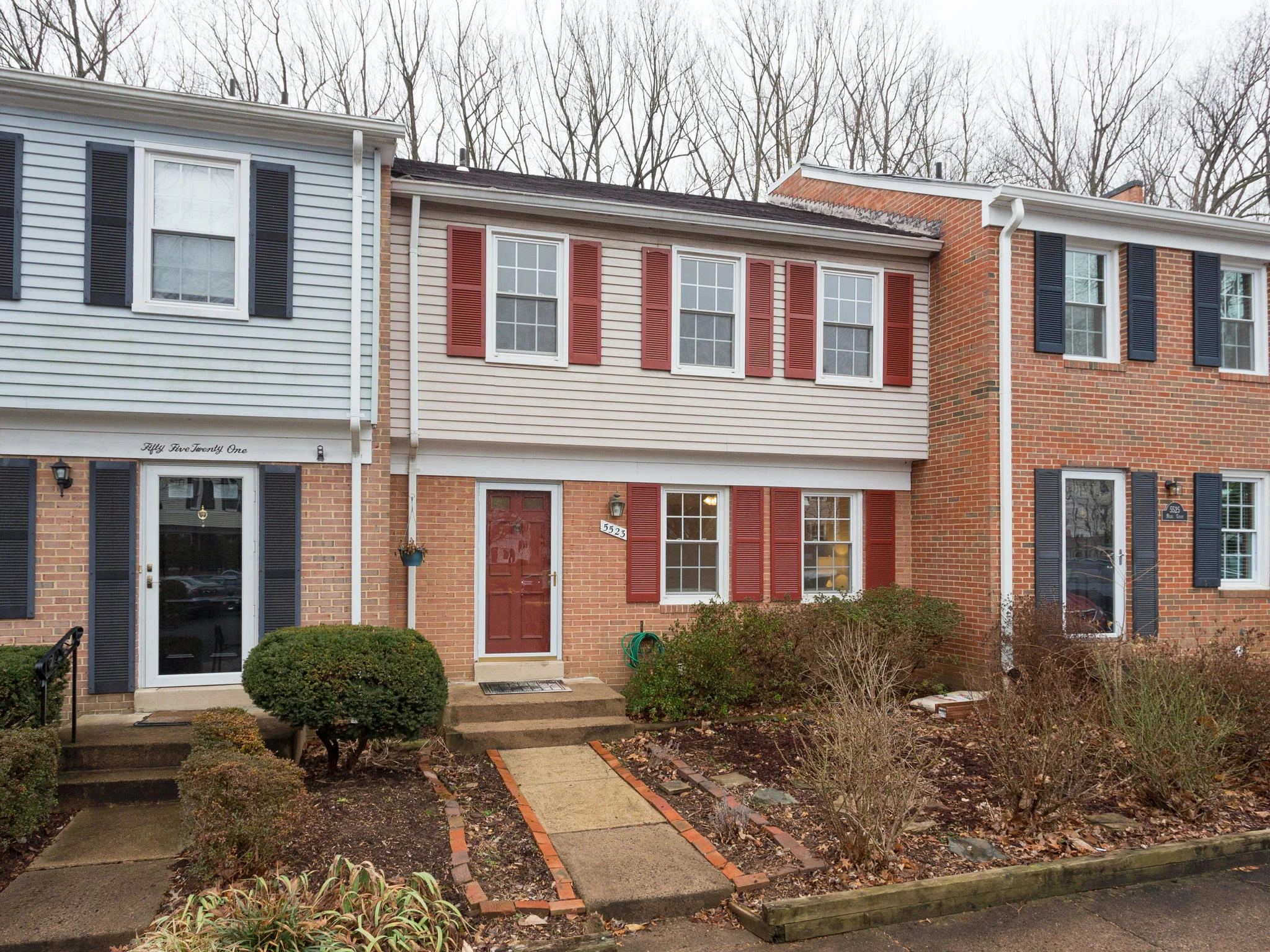 5523 Miles Ct Springfield VA-MLS_Size-001-1-Exterior  Front-2048x1536-72dpi.jpg