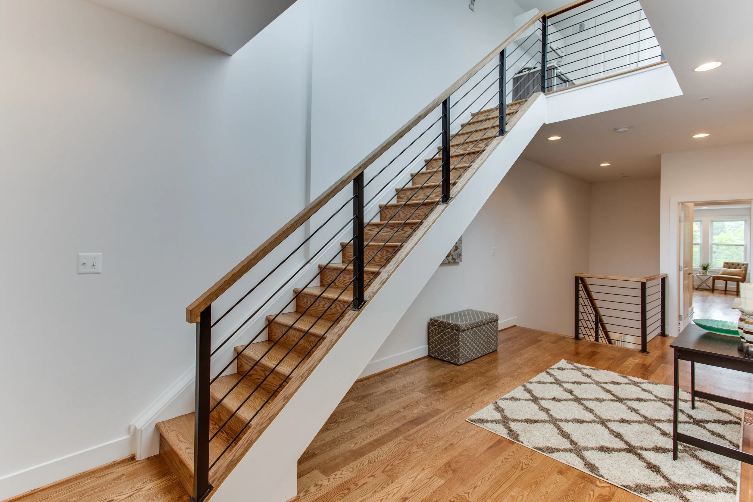 4511 Iowa Ave NW Unit 3-print-037-23-Upper Landing-4200x2800-300dpi.jpg