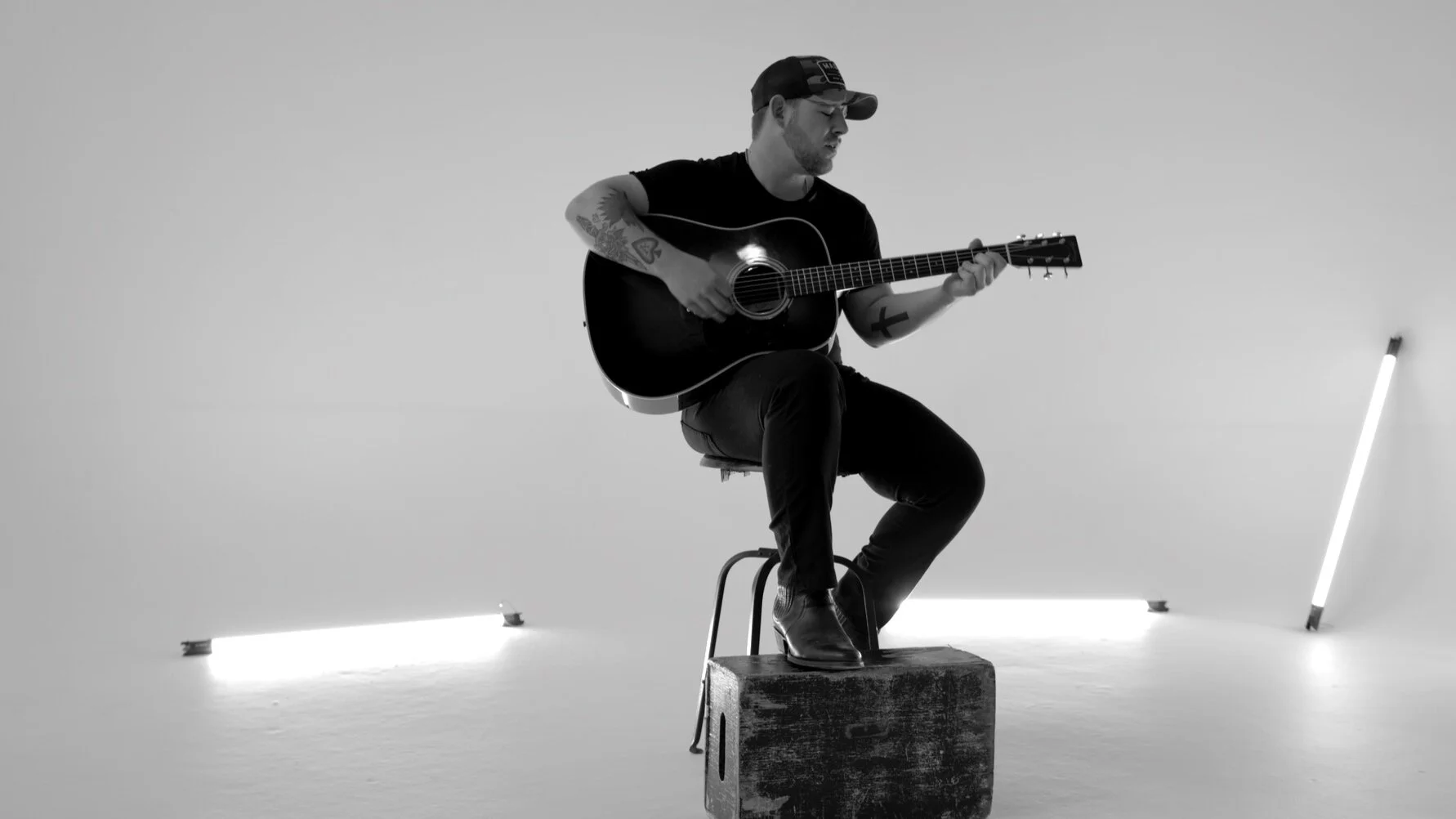 Kameron Marlowe - Giving You Up (Acoustic)