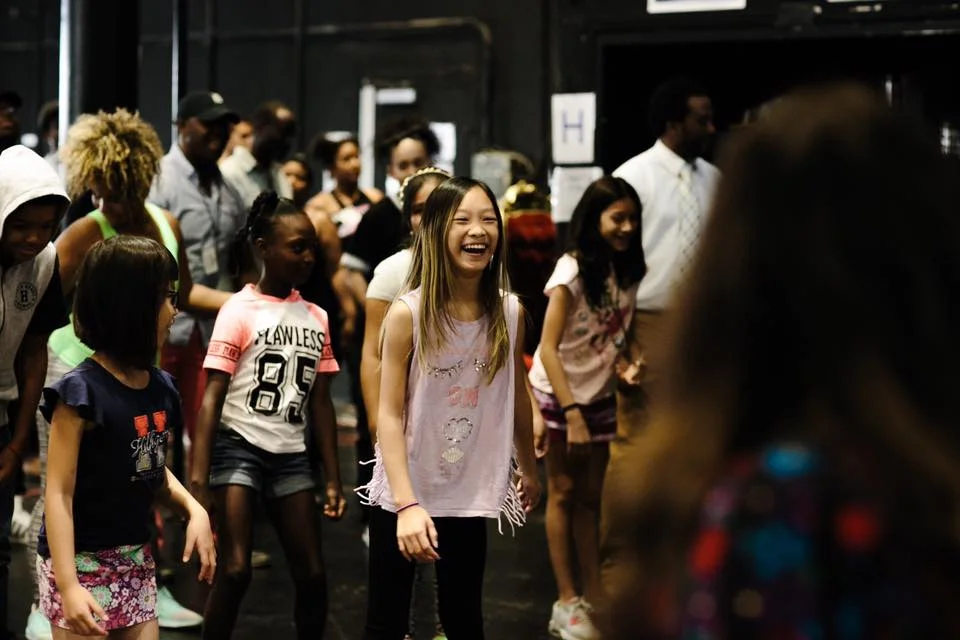 Rehearsal pic of Annie and kids - Caroline Petters.jpg
