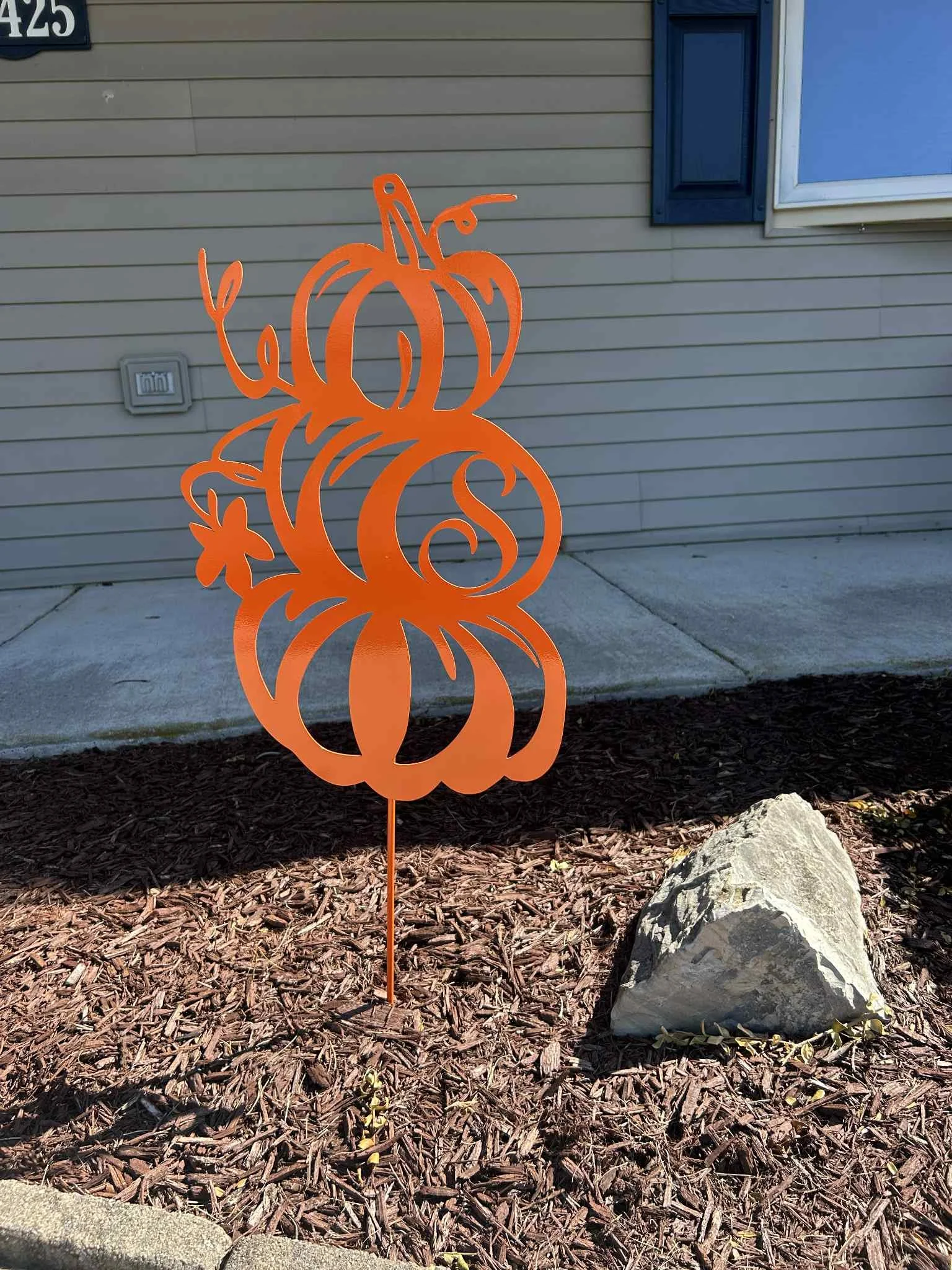 pumpkin stake.jpeg