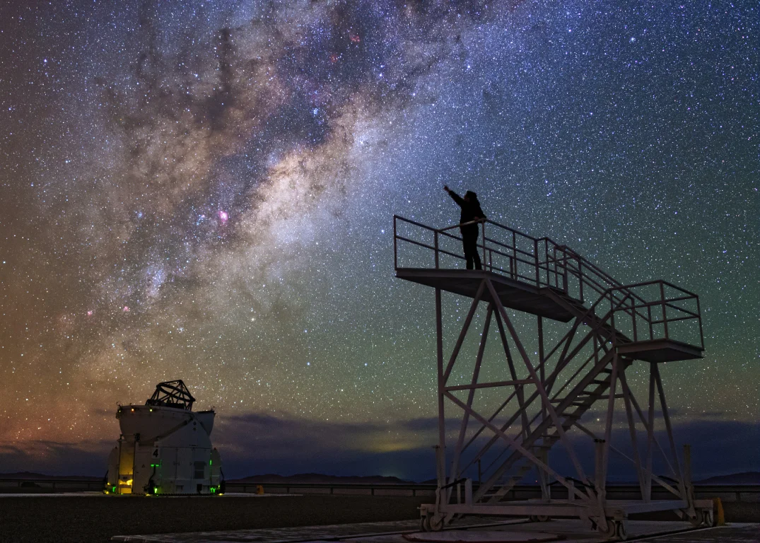 bg-site_look-to-the-stars.jpg