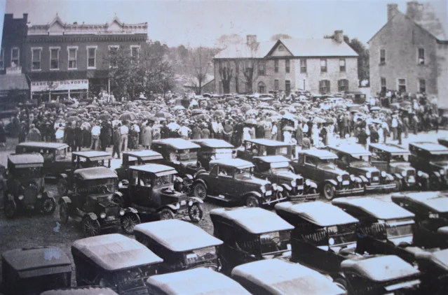Cow-Days-1930s-Photo.jpg