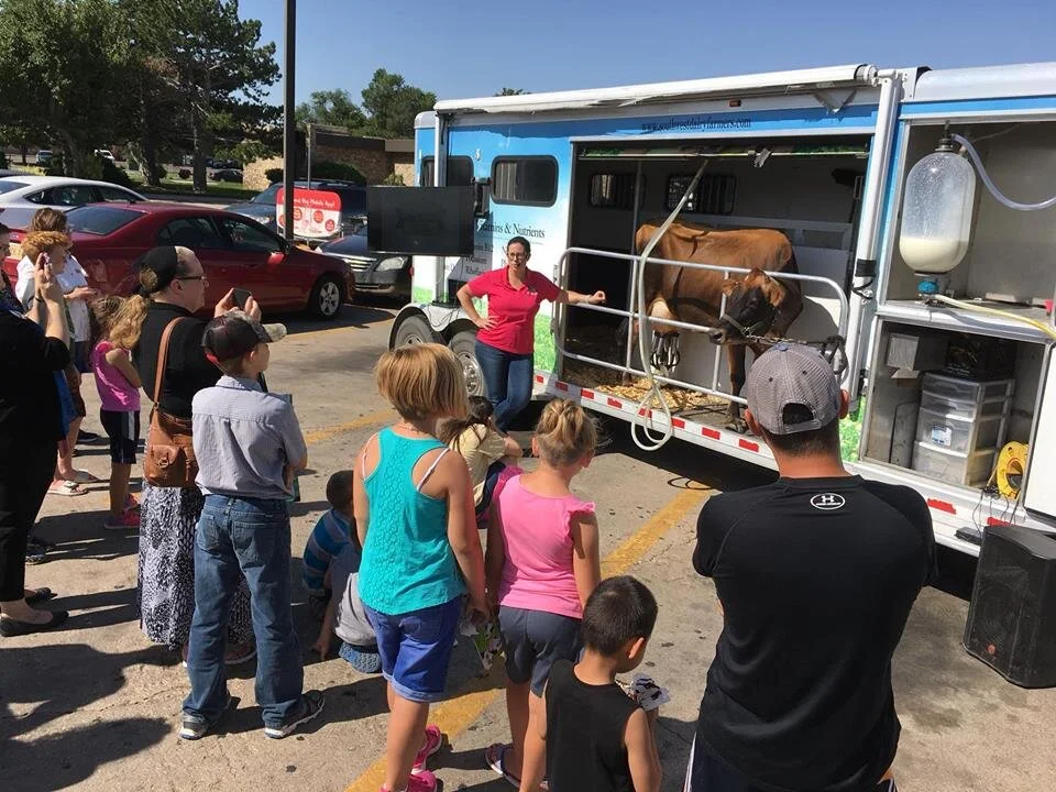 sld-truck-and-crowd.jpg