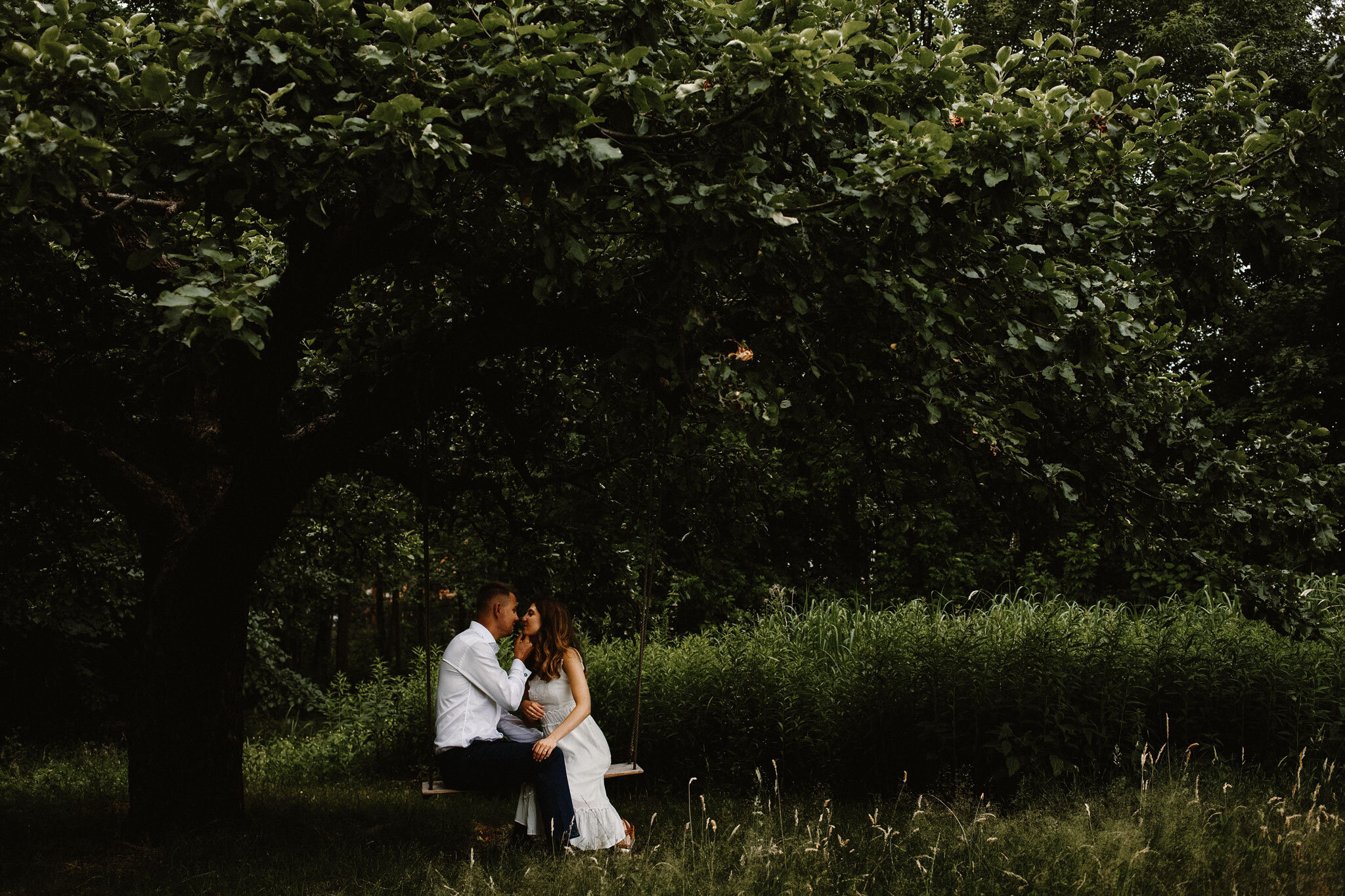 Sesja ślubna nad jeziorem w Warszawie -  Ola i Łukasz