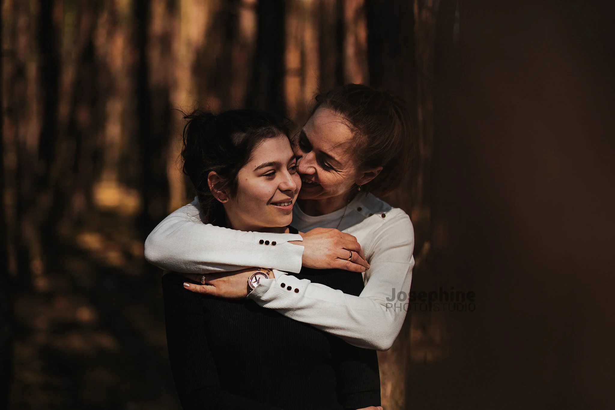 Sesja rodzinna nad Zaporą w Dębę -  Renata z rodziną