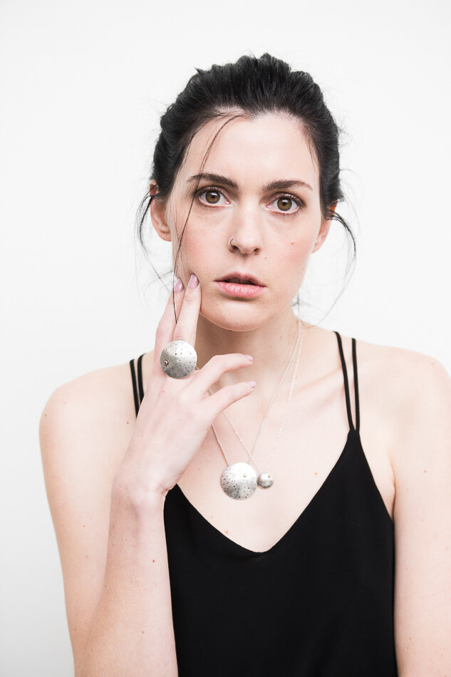 Oversized textured disk ring