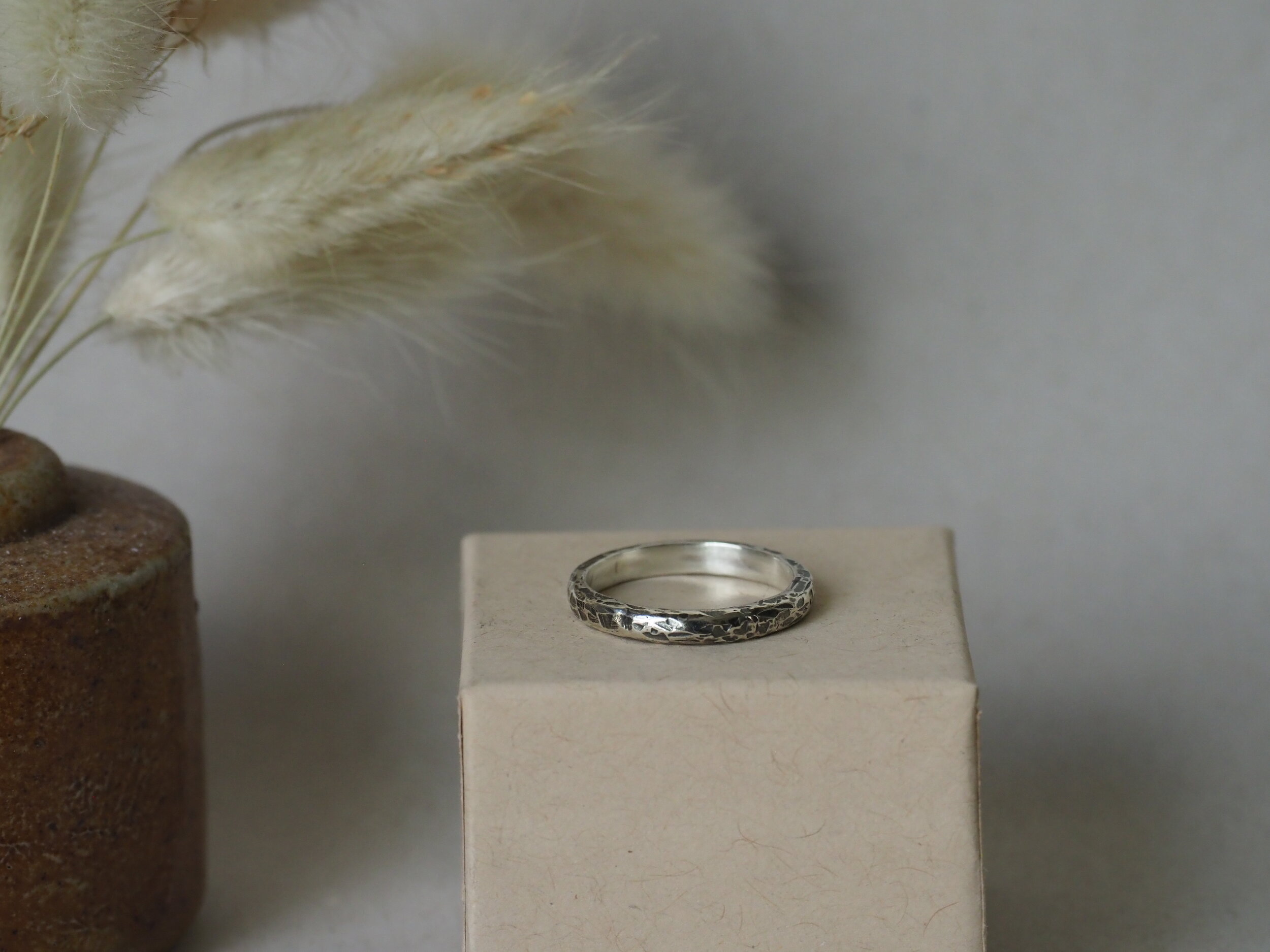 Hammered stacking ring