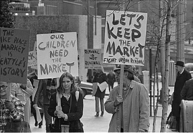 Demonstration Pike.jpg