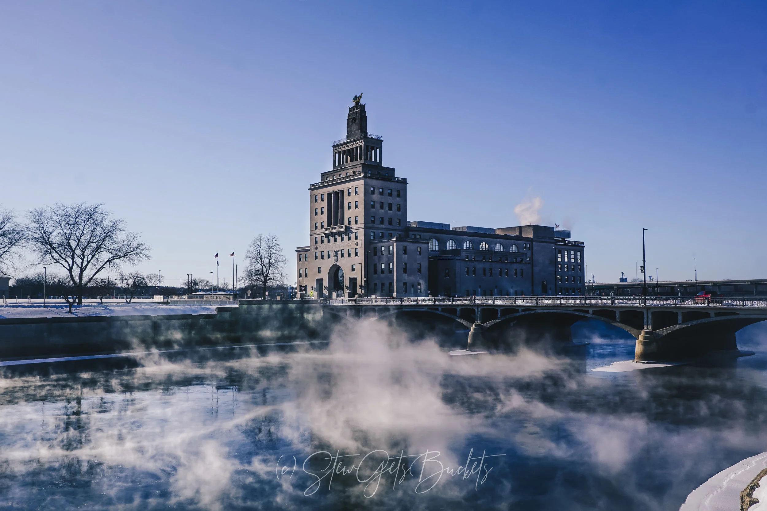 32 below-05110-2.jpg