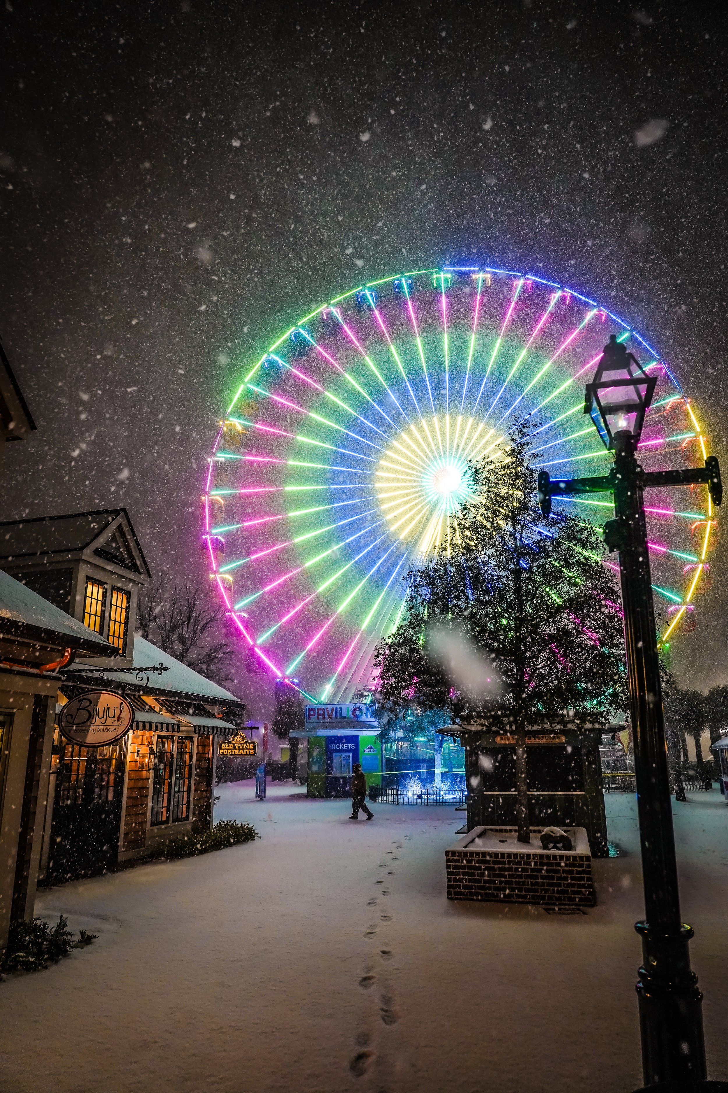 SNOW ON THE BEACH
