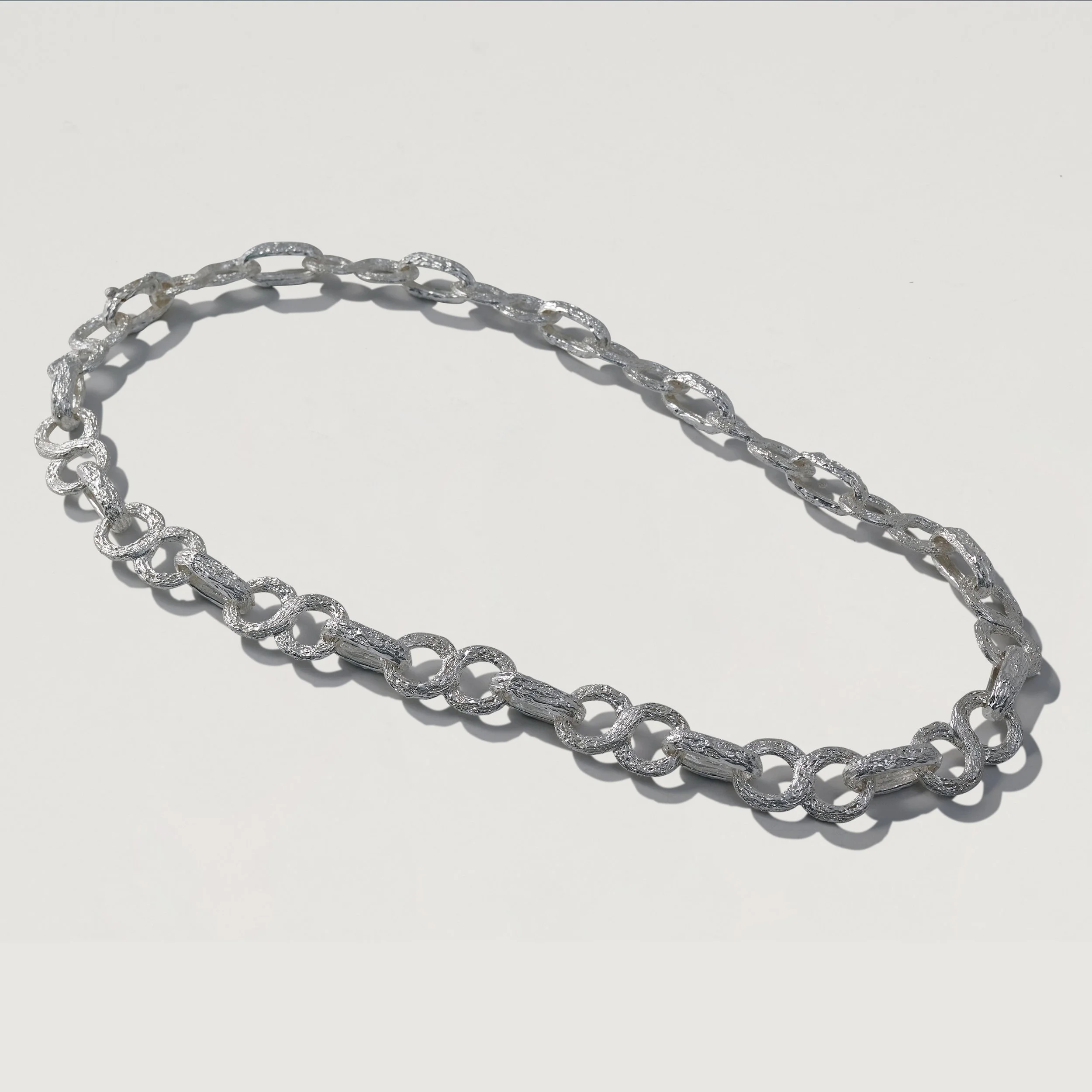 chain necklace.jpg