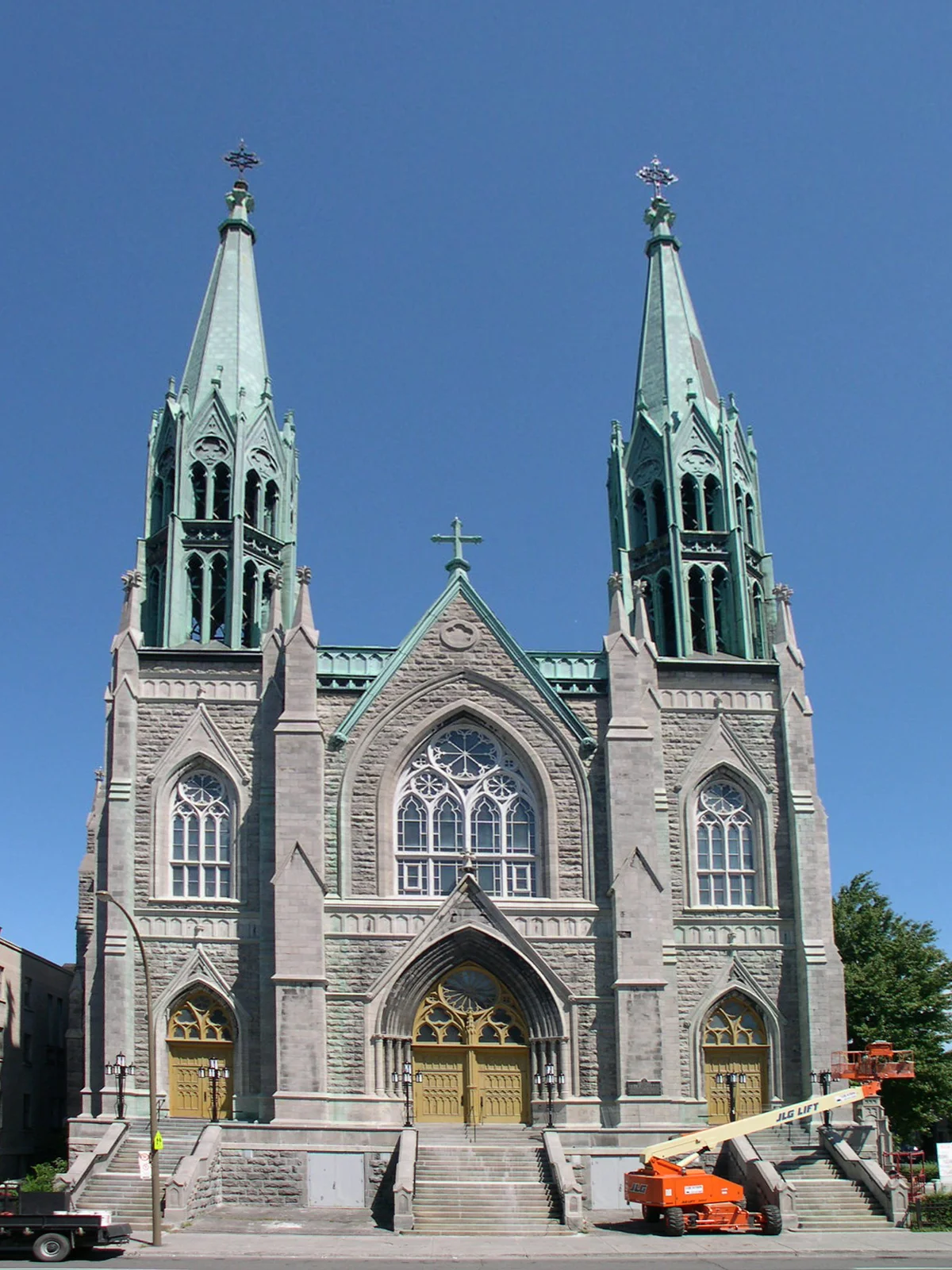 2003-06-063-01-02.jpg
