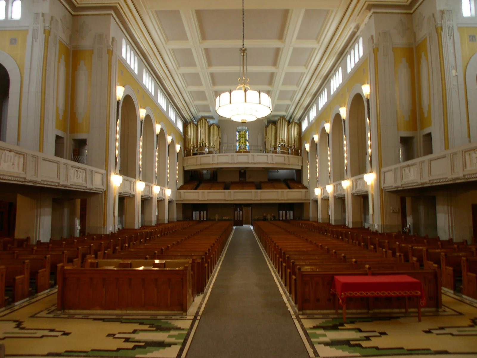 2003-06-047-37-01.jpg