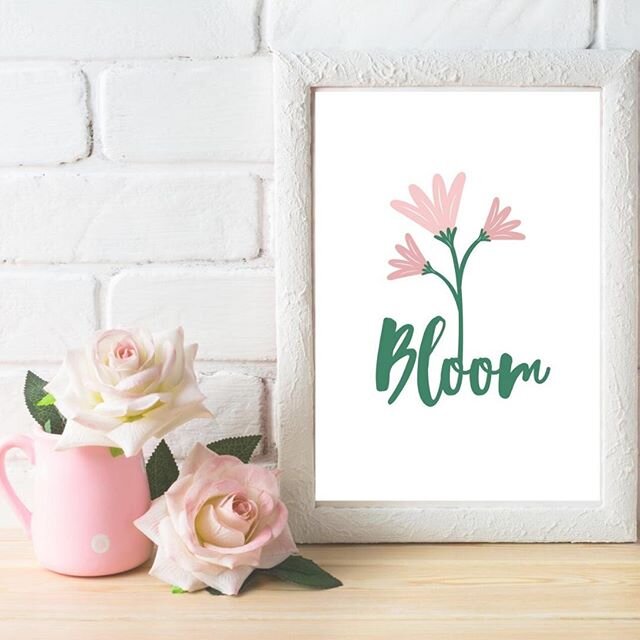 How lovely is this Bloom Poster? 😍⠀
⠀
A lot of people asked me where I get my wall art for my kids' rooms that I designed. You can now shop my wall art and decor on my Etsy site! ⠀
⠀
It's the perfect addition to any kids' room in your home or as a t