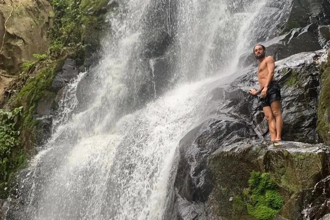 Leygh Filipina 2.jpg