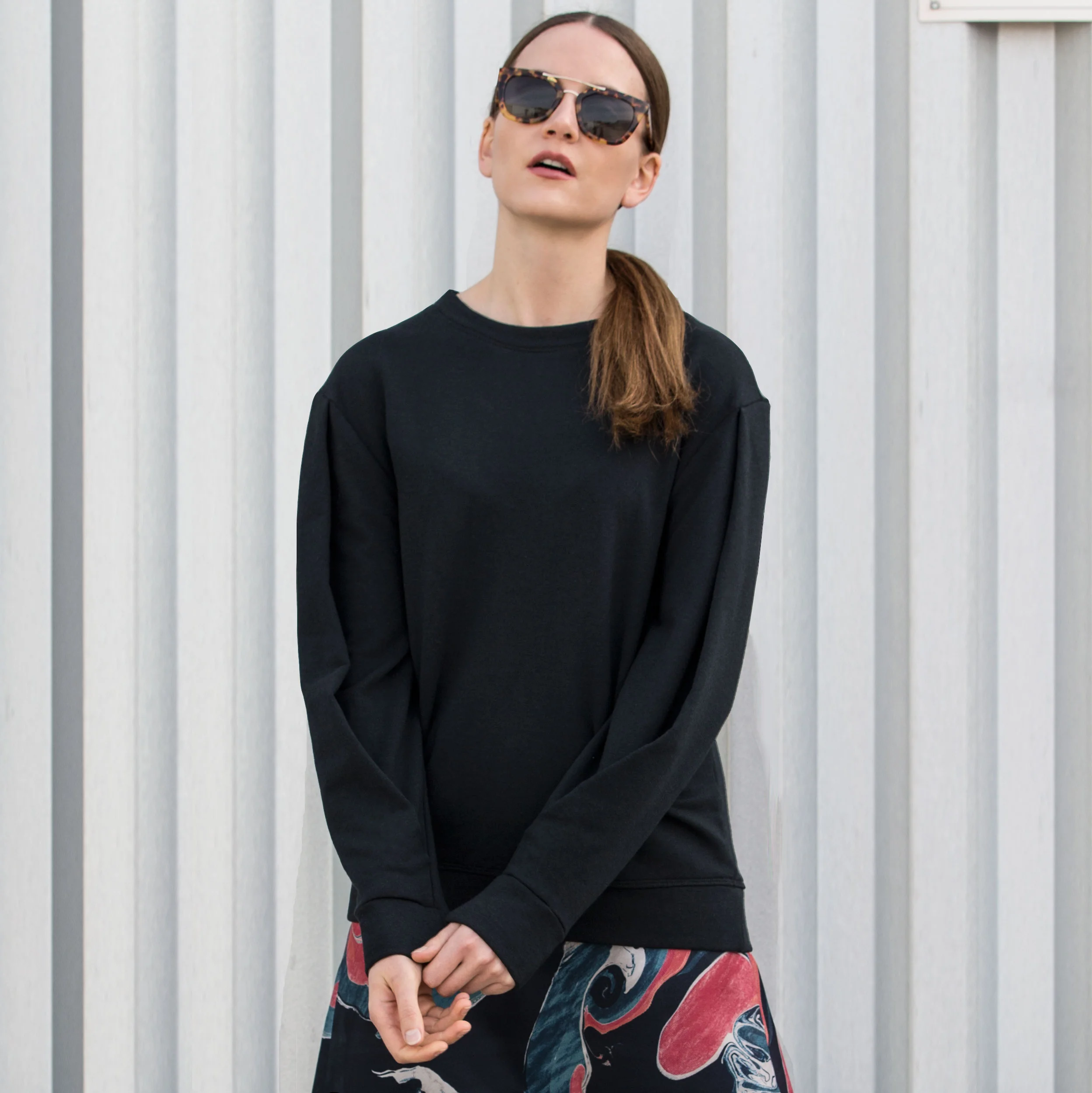 fleece sweatshirt mutton drape black