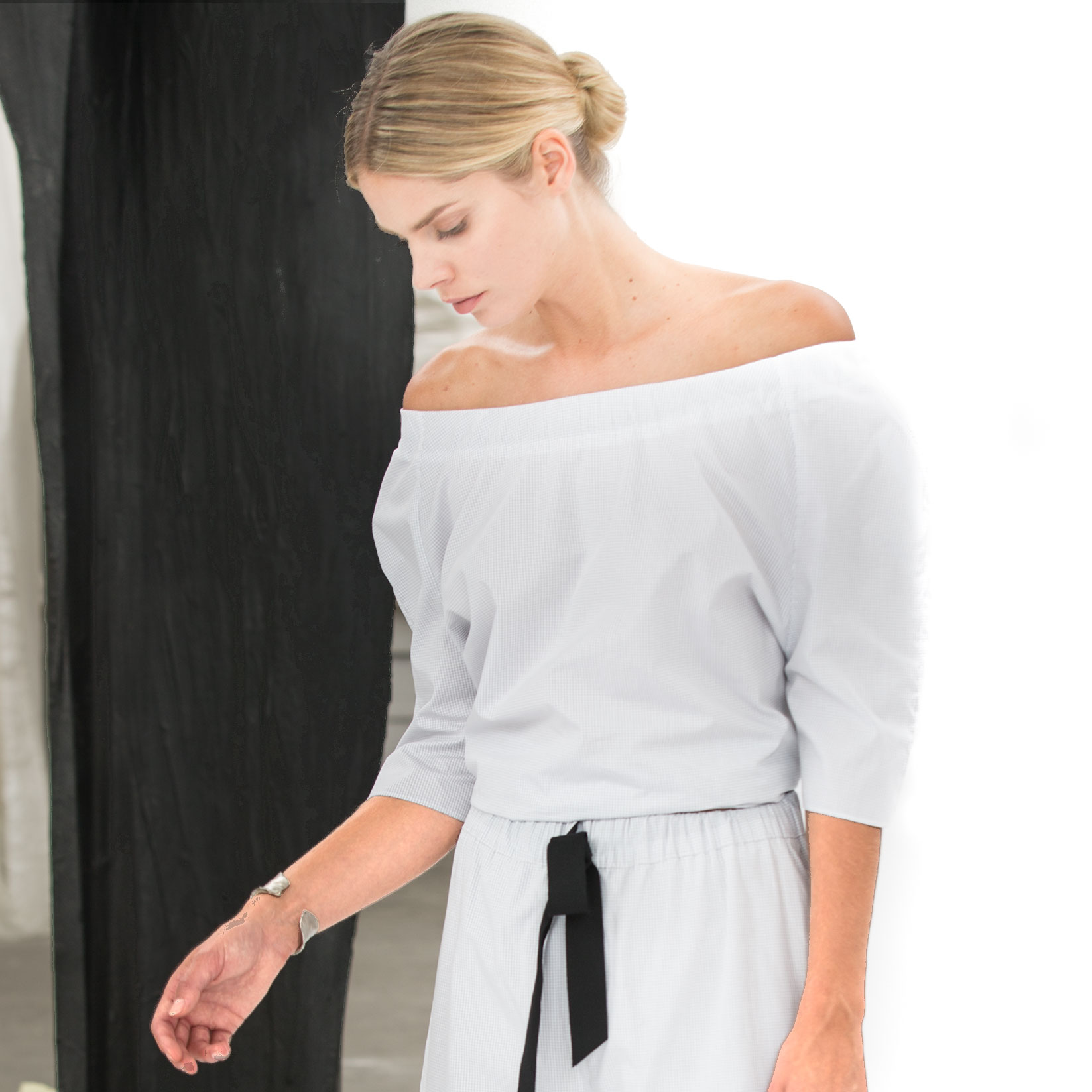 cotton crewneck grosgrain gather top white