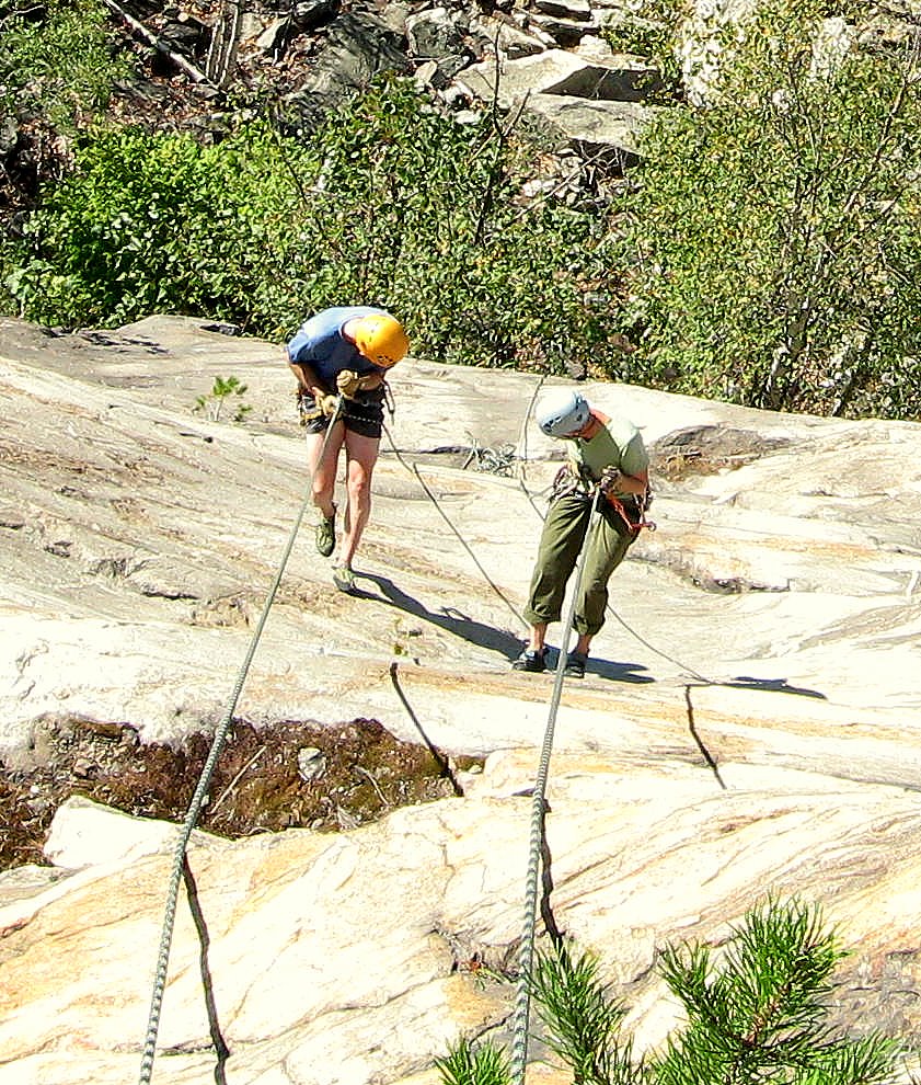 4 reasons not to simul-rappel — Alpine Savvy