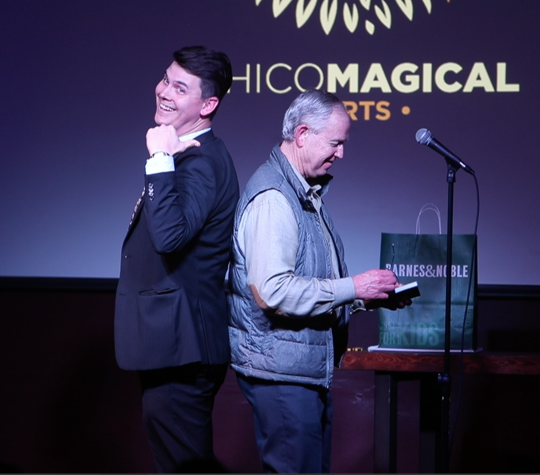  What kind of performances does Dean do? 